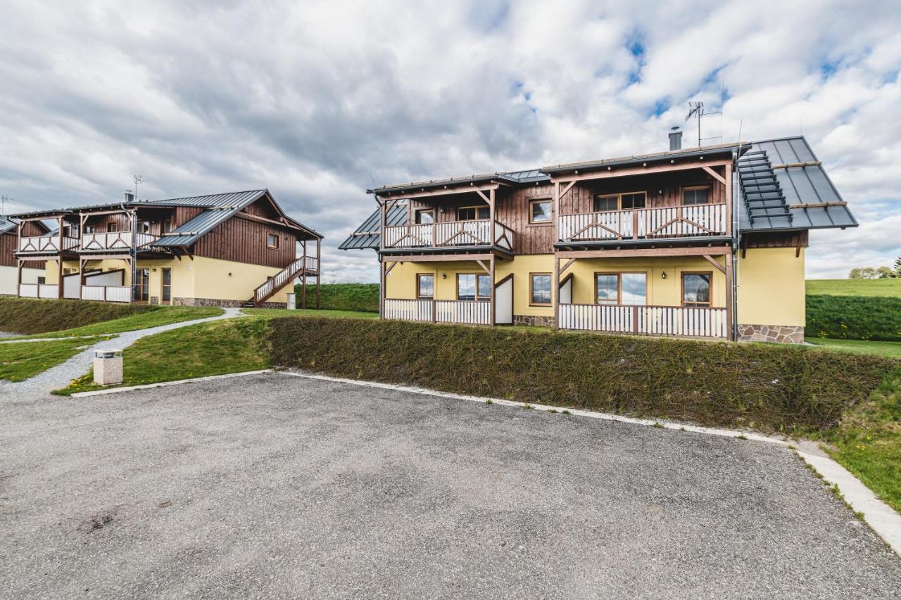 Hotel Resort Relax Dolni Vltavice Экстерьер фото
